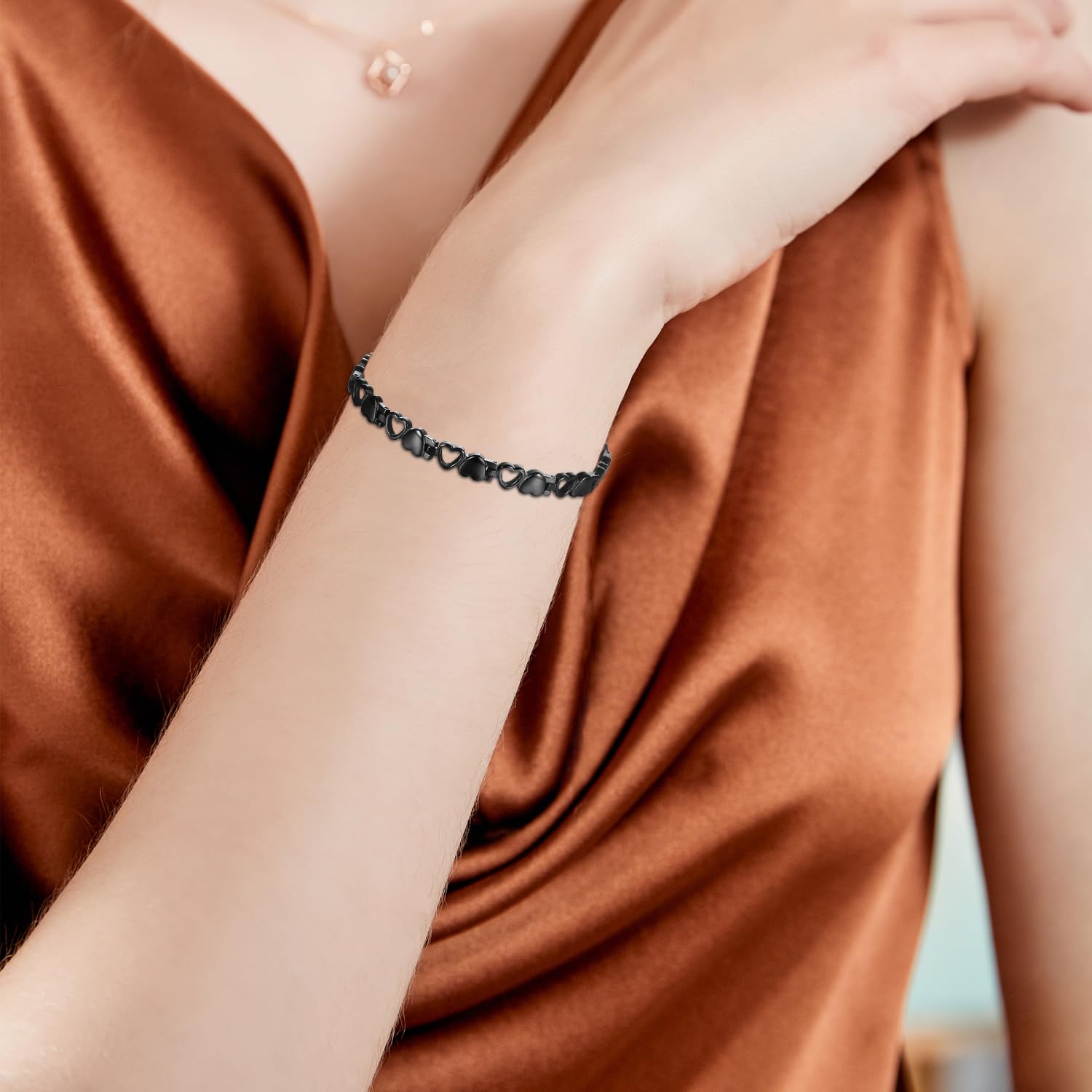 Magnetic Bracelet for Women, Titanium Steel Wristband Brazaletes for Pain Relief Solid Pure Copper Jewelry Gift with Adjustable Tool SL-009