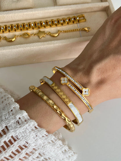 OPHEYA BANGLE