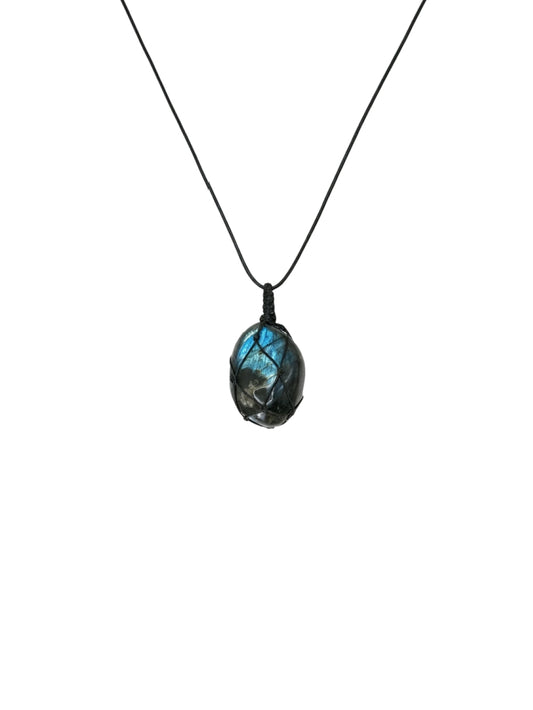 Healing Stones Necklace, Dragons Heart Labradorite Healing Crystal Necklace for Women Men Macrame Energy Natural Gemstone Necklace Pendant Wrap Braid Jewelry Stone Gift XL-038
