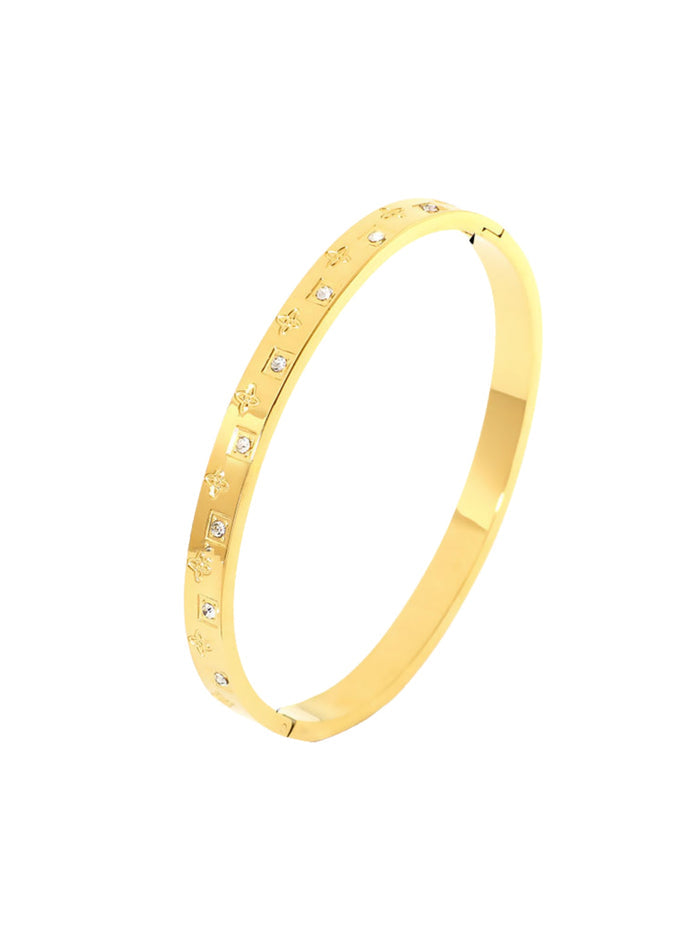 NUVIA BANGLE
