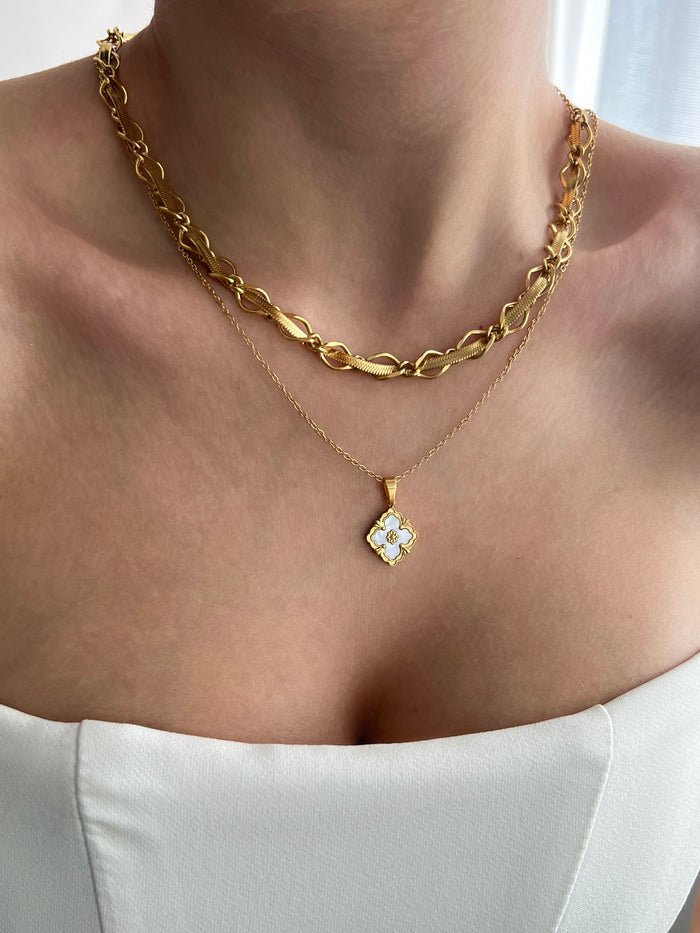 925 Sterling Silver chain 18K Gold Plated Clover Necklace for Women Four Leaf Clover Necklace Flower Lucky Pendant Dainty Jewelry Gifts