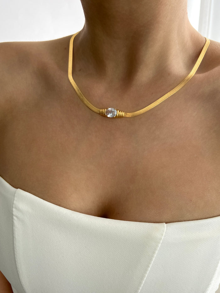 FELICITY NECKLACE