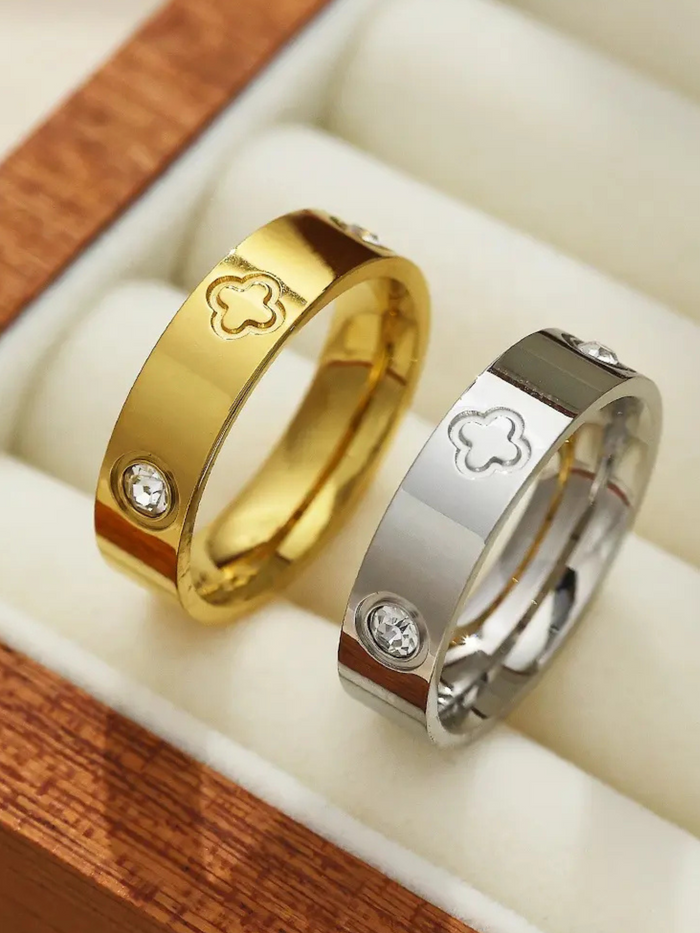 DOME CLOVER RING