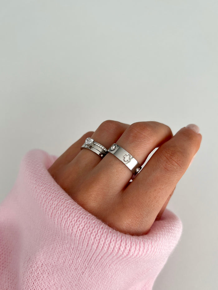 DOME CLOVER RING