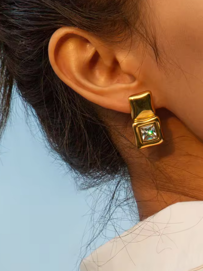 ON POINT EARRING EH-028