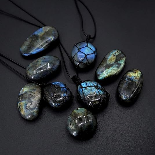 Healing Stones Necklace, Dragons Heart Labradorite Healing Crystal Necklace for Women Men Macrame Energy Natural Gemstone Necklace Pendant Wrap Braid Jewelry Stone Gift XL-038