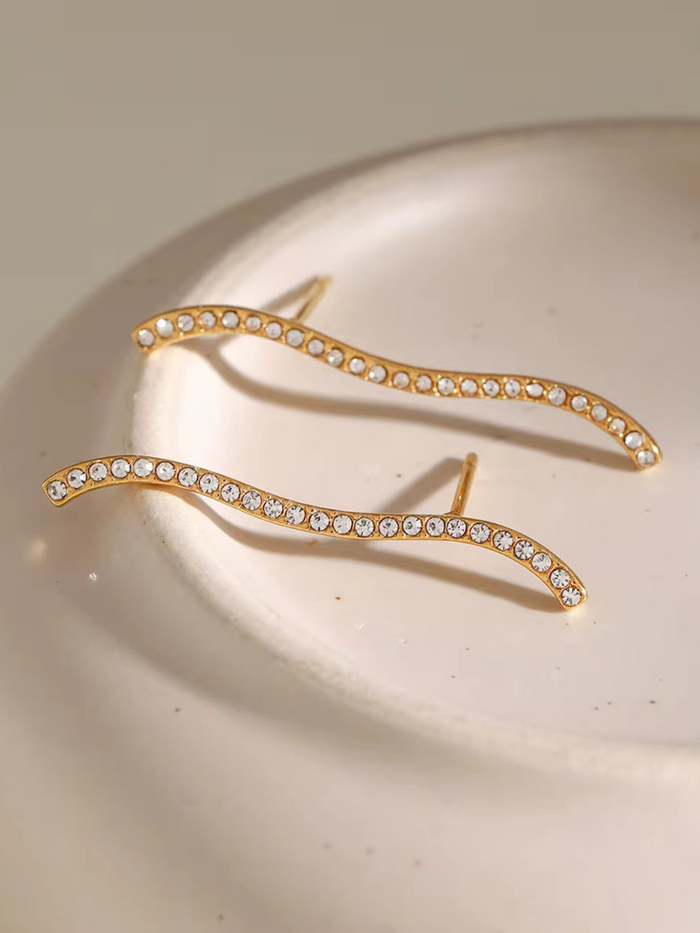 ear climber curved bar gold plated pave zircon minimalist style dainty jewelry modern sleek cartilage look lightweight comfort everyday wear EH-039