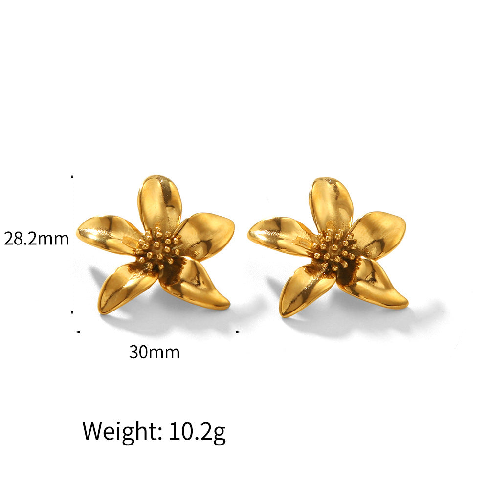 Elegant gold flower studs with exquisite craftsmanship, lightweight and versatile RH-056