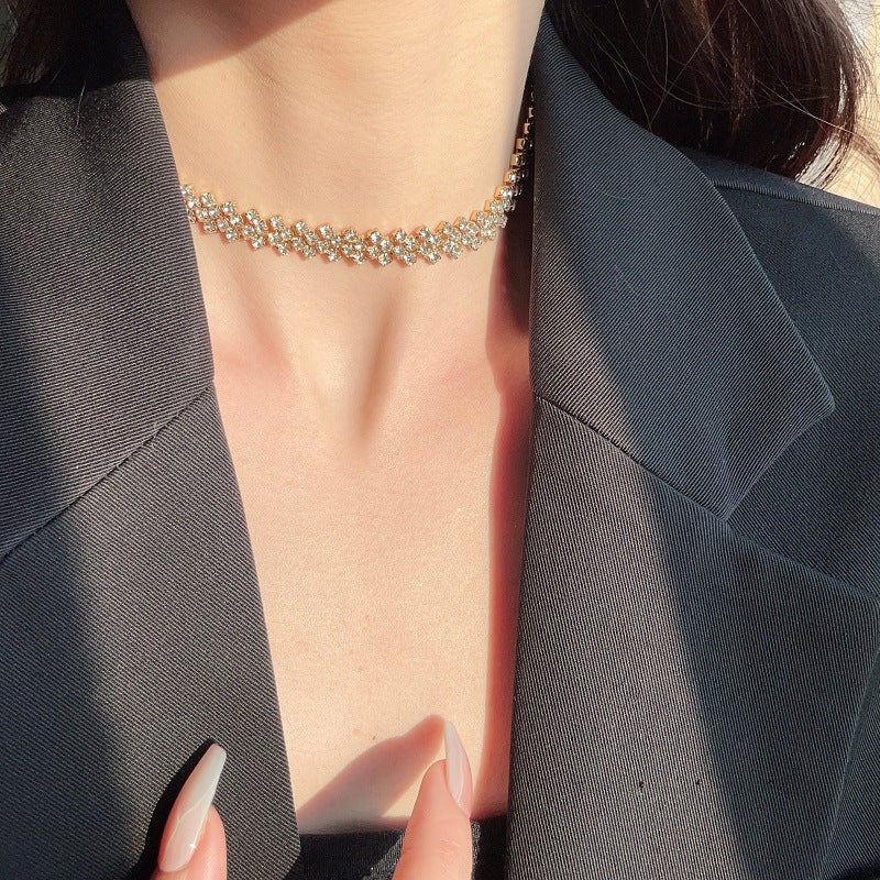 rhinestone choker necklace crystal statement necklace sparkly jewelry adjustable chain night out party accessory minimalist glamour XL-062