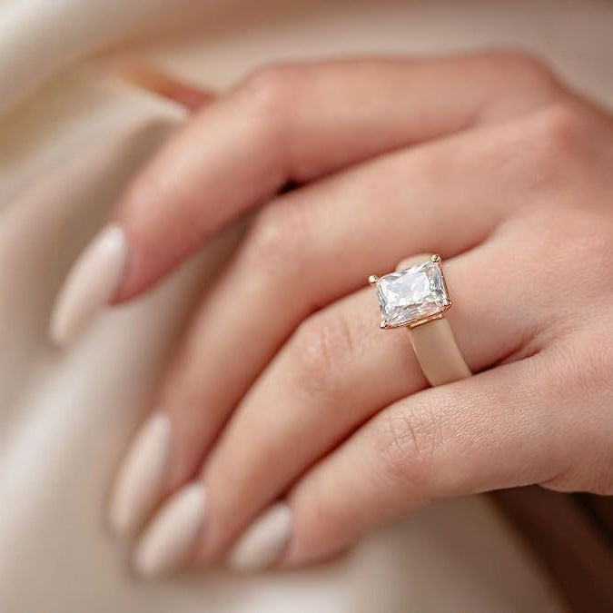 ring, silicone ring, cubic zirconia, modern ring, minimalist ring, statement ring, everyday wear, durable silicone, casual jewelry, unique design JZ-079