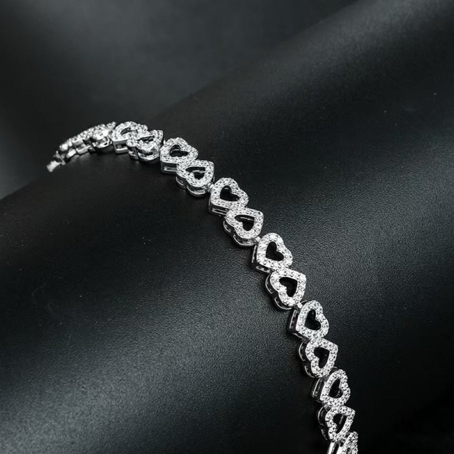 heart bracelet, crystal bracelet, romantic jewelry, stainless steel, adjustable chain, dainty bracelet, elegant accessory, minimalist jewelry, date night, gift for her SL-081