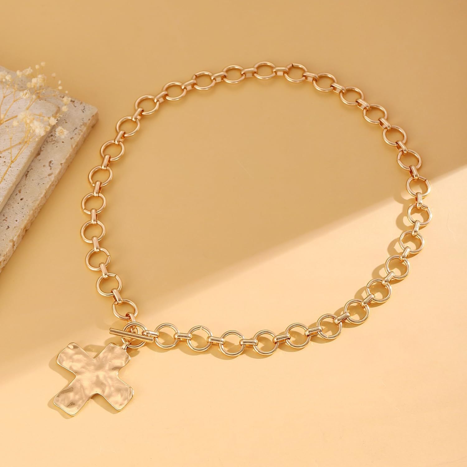 chunky cross necklace, hammered cross pendant, statement gold necklace, toggle clasp jewelry, bold link chain, minimalist cross chain, trendy layering necklace, everyday fashion jewelry, modern faith pendant, stainless steel necklace XL-070