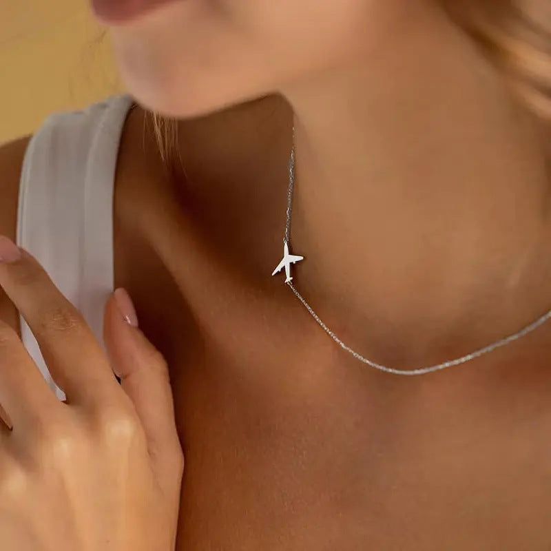 airplane necklace, minimalist jewelry, dainty gold necklace, travel lover gift, aviation pendant, everyday necklace, stainless steel jewelry, simple chain necklace, wanderlust jewelry, modern minimalist accessory XL-079