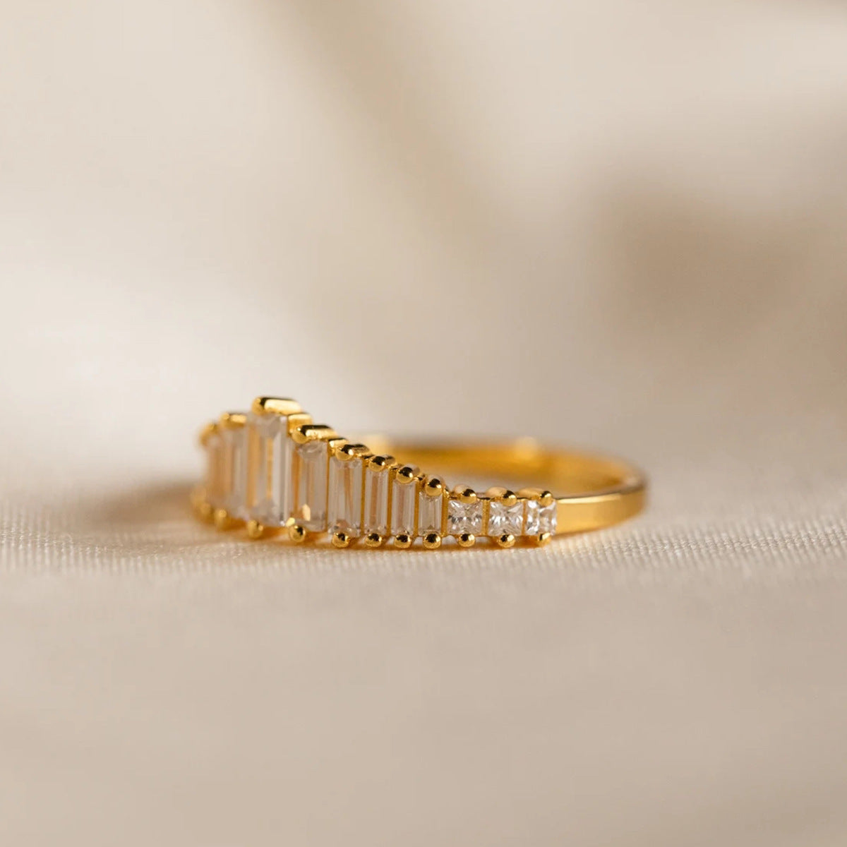 gold baguette ring, minimalist band ring, geometric crystal ring, stacking ring, everyday jewelry, elegant gold ring, baguette cut CZ ring, dainty fashion ring, modern fine jewelry, timeless sparkle JZ-090