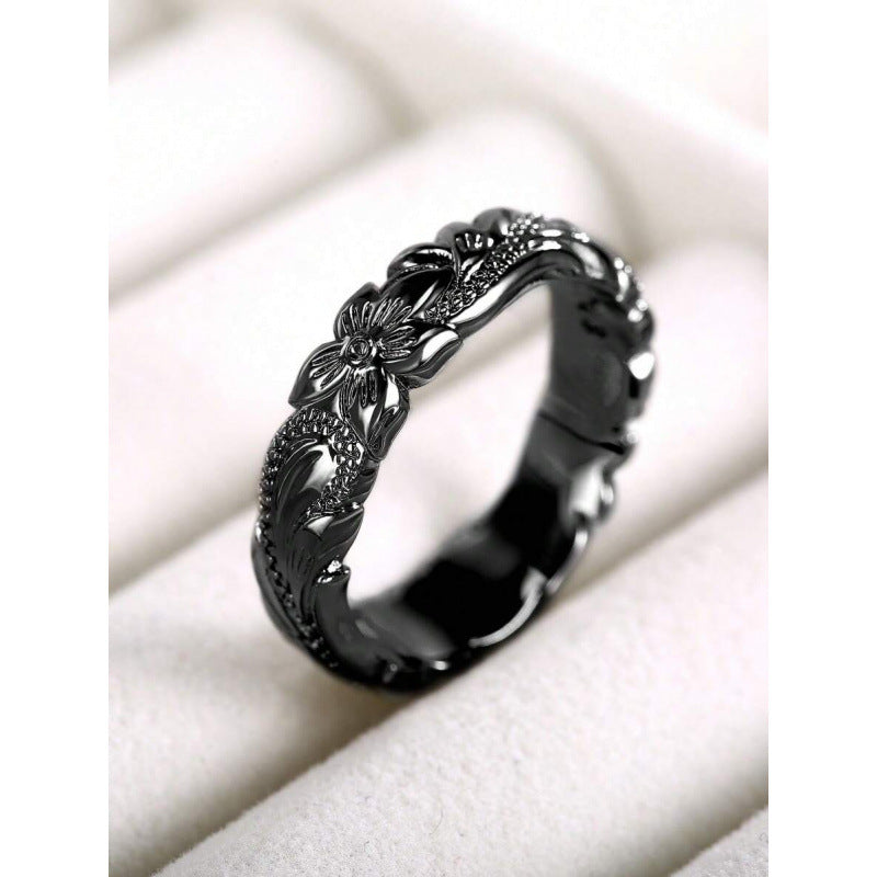 floral ring, vintage band ring, engraved gold ring, romantic jewelry, boho chic ring, flower pattern ring, timeless design, everyday accessory, retro fashion jewelry, stainless steel band JZ-091