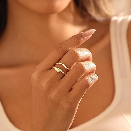 minimalist gold ring, wavy band ring, stackable open ring, modern chic jewelry, everyday gold ring, dainty statement ring, polished stainless steel ring, elegant adjustable ring, contemporary fashion ring, simple gold jewelry JZ-100