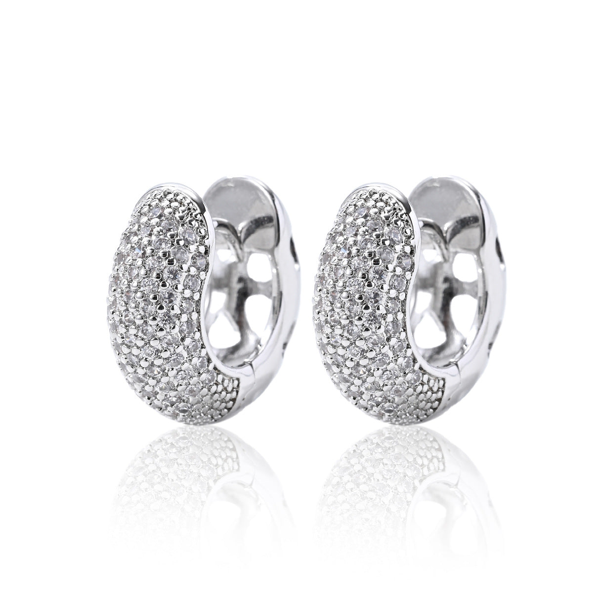 gold huggie earrings, minimalist hoops, pave crystal earrings, everyday jewelry, elegant small hoops, stainless steel earrings, luxury sparkle, classic gold earrings, daily wear, timeless design EH-071