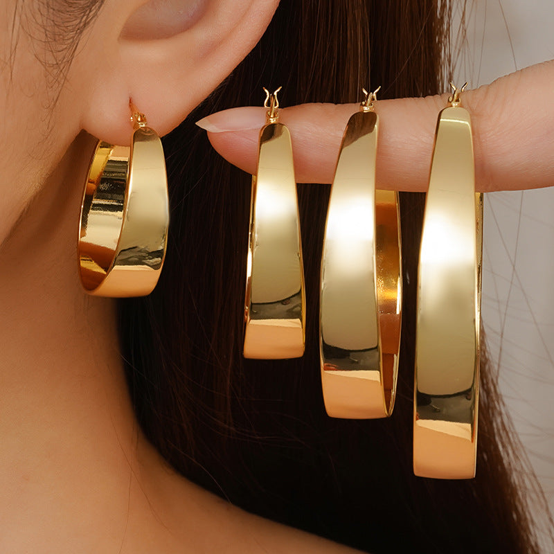 hoop earrings, minimalist hoops, gold hoops, silver hoops, chunky earrings, stainless steel jewelry, daily wear, timeless style, modern accessories, statement hoops EH-080