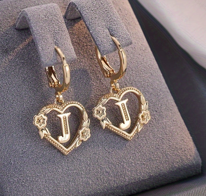 initial earrings, gold heart earrings, letter earrings, personalized jewelry, vintage earrings, romantic style, floral detail, statement hoops, dainty gold earrings, gift for her EH-086