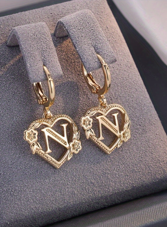 initial earrings, gold heart earrings, letter earrings, personalized jewelry, vintage earrings, romantic style, floral detail, statement hoops, dainty gold earrings, gift for her EH-086