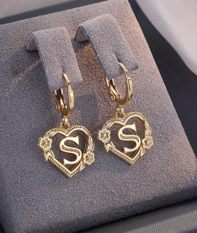 initial earrings, gold heart earrings, letter earrings, personalized jewelry, vintage earrings, romantic style, floral detail, statement hoops, dainty gold earrings, gift for her EH-086