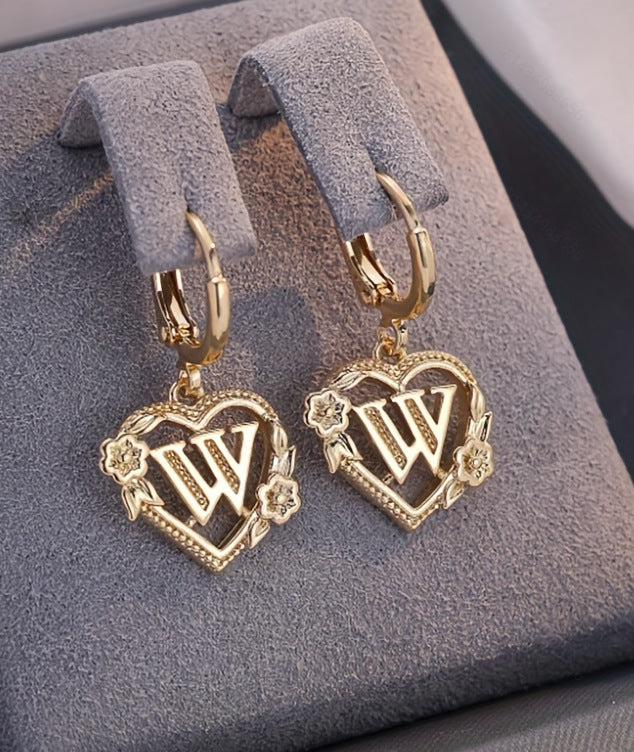 initial earrings, gold heart earrings, letter earrings, personalized jewelry, vintage earrings, romantic style, floral detail, statement hoops, dainty gold earrings, gift for her EH-086