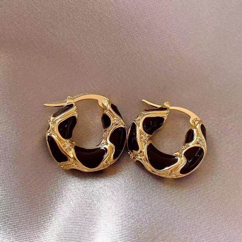 hoop earrings, enamel earrings, gold statement hoops, minimalist earrings, chunky earrings, red earrings, black earrings, white earrings, bold jewelry, trendy accessories, everyday hoops EH-101