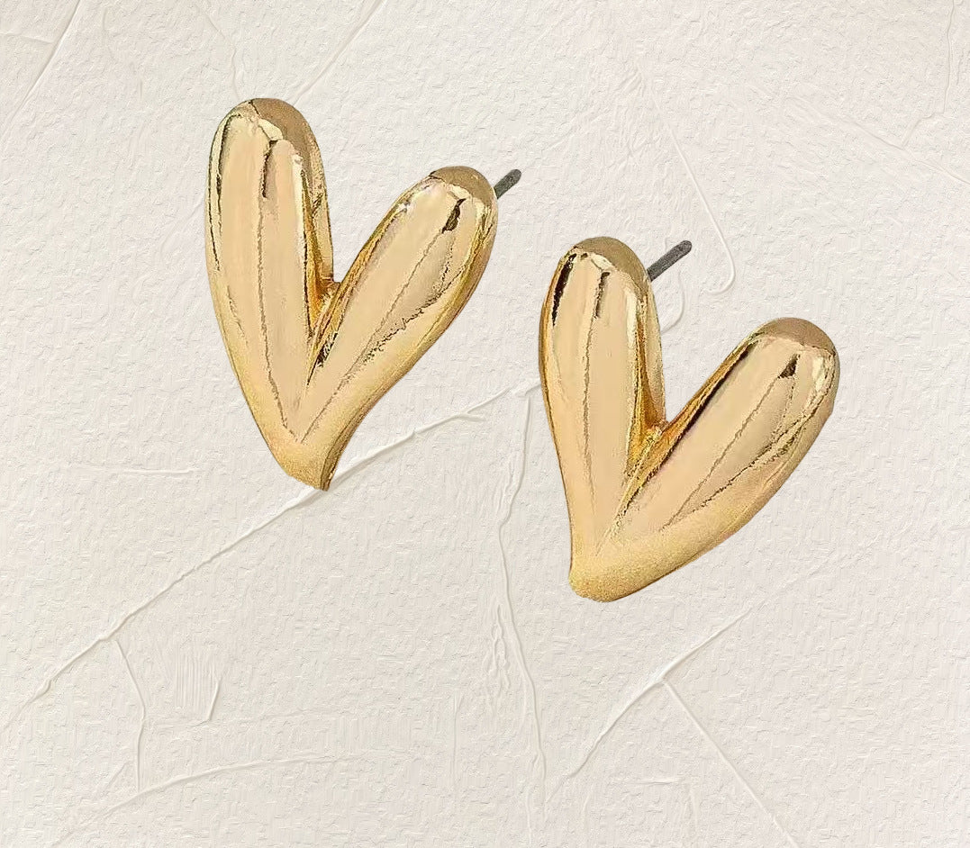 heart earrings, minimalist earrings, statement studs, gold heart earrings, red heart earrings, silver earrings, leopard print earrings, trendy jewelry, Y2K earrings, bold earrings, everyday accessories EH-102