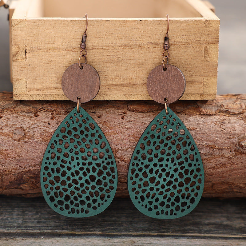 wood earrings, boho earrings, teardrop earrings, hollow design earrings, lightweight earrings, vintage style jewelry, natural earrings, everyday accessories, rustic earrings, statement earrings EH-103