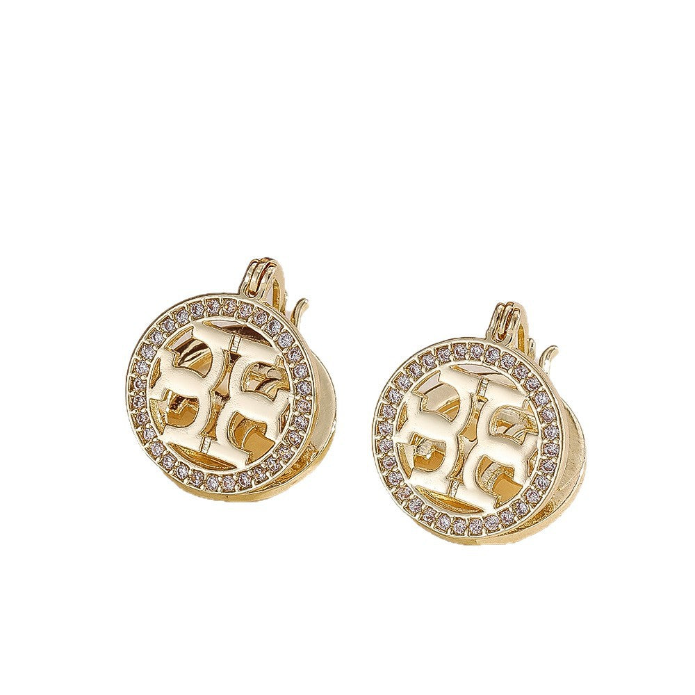 geometric earrings, round statement earrings, luxury design, gold earrings, silver earrings, crystal border, minimalist glam, everyday chic, stainless steel jewelry, elegant fashion accessory EH-125