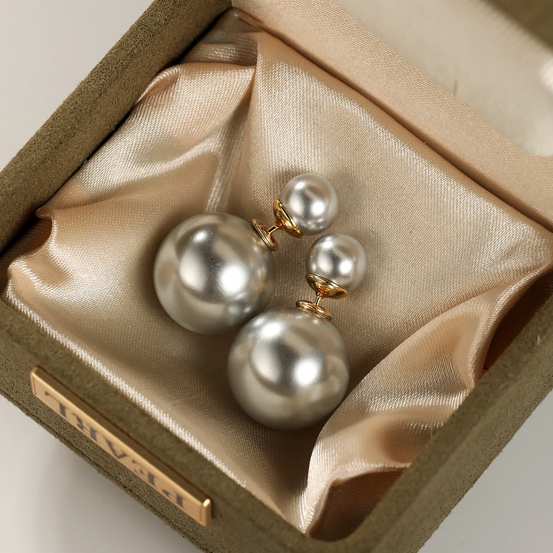 pearl earrings, double pearl studs, classic jewelry, elegant style, gold detail, minimalist earrings, daily wear, timeless chic, wedding jewelry, feminine elegance EH-029