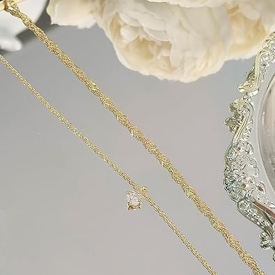 Diamond Pendant Gold Necklace for Women，Dainty 18k Gold Plated Choker Necklaces Simple Gold Jewelry Gifts for Women Girls XL-091