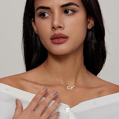 Diamond Pendant Gold Necklace for Women，Dainty 18k Gold Plated Choker Necklaces Simple Gold Jewelry Gifts for Women Girls XL-091