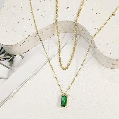 Diamond Pendant Gold Necklace for Women，Dainty 18k Gold Plated Choker Necklaces Simple Gold Jewelry Gifts for Women Girls XL-091