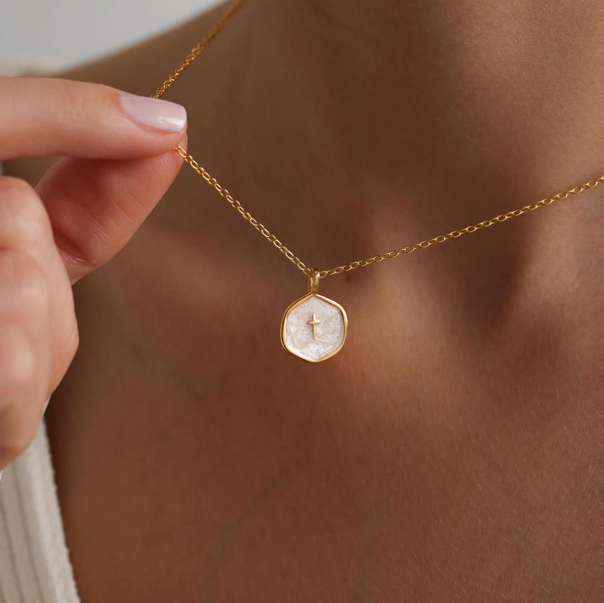 Color Enamel Drip Cross Necklace for Women Minimalist, Niche, Versatile Collarbone Chain XL-110