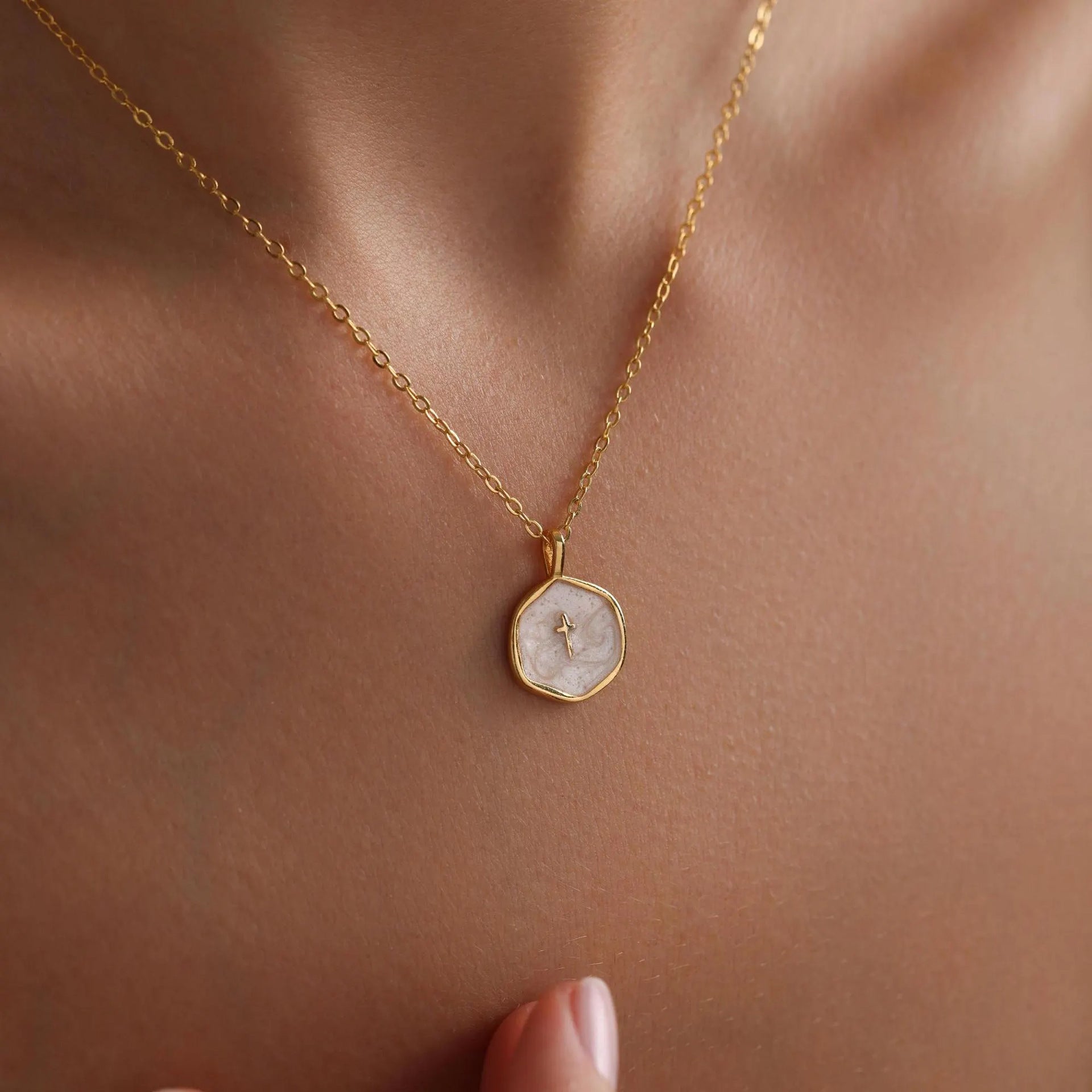 Color Enamel Drip Cross Necklace for Women Minimalist, Niche, Versatile Collarbone Chain XL-110