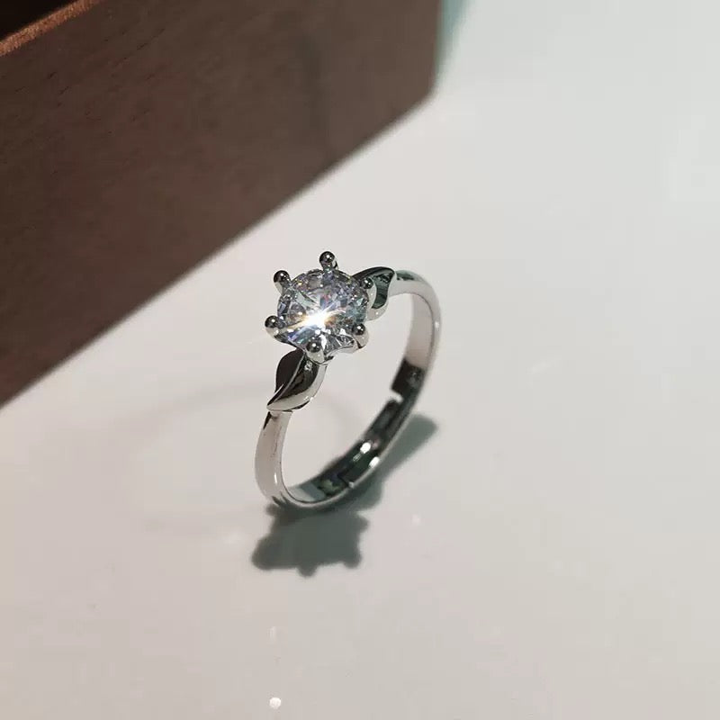 New Classic Solitaire Zirconia Engagement Ring with Adjustable Band JZ-124