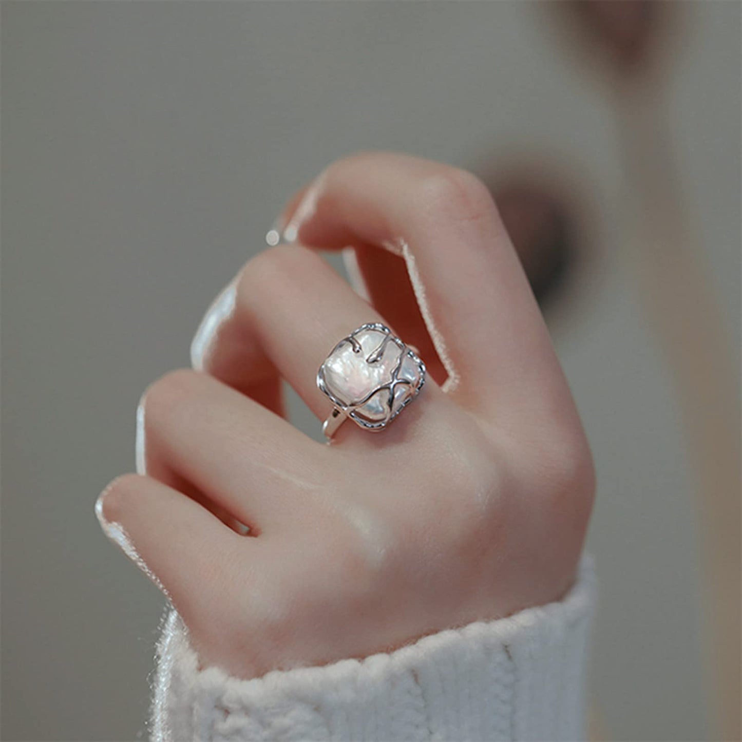 Irregular Pearl Ladies Silver Ring, Baroque Pearl Ring 925 Sterling Silver Ring, Fashion Statement Ring Suitable for Woman Daily Birthday Anniversary Valentine's Day Gift JZ-025