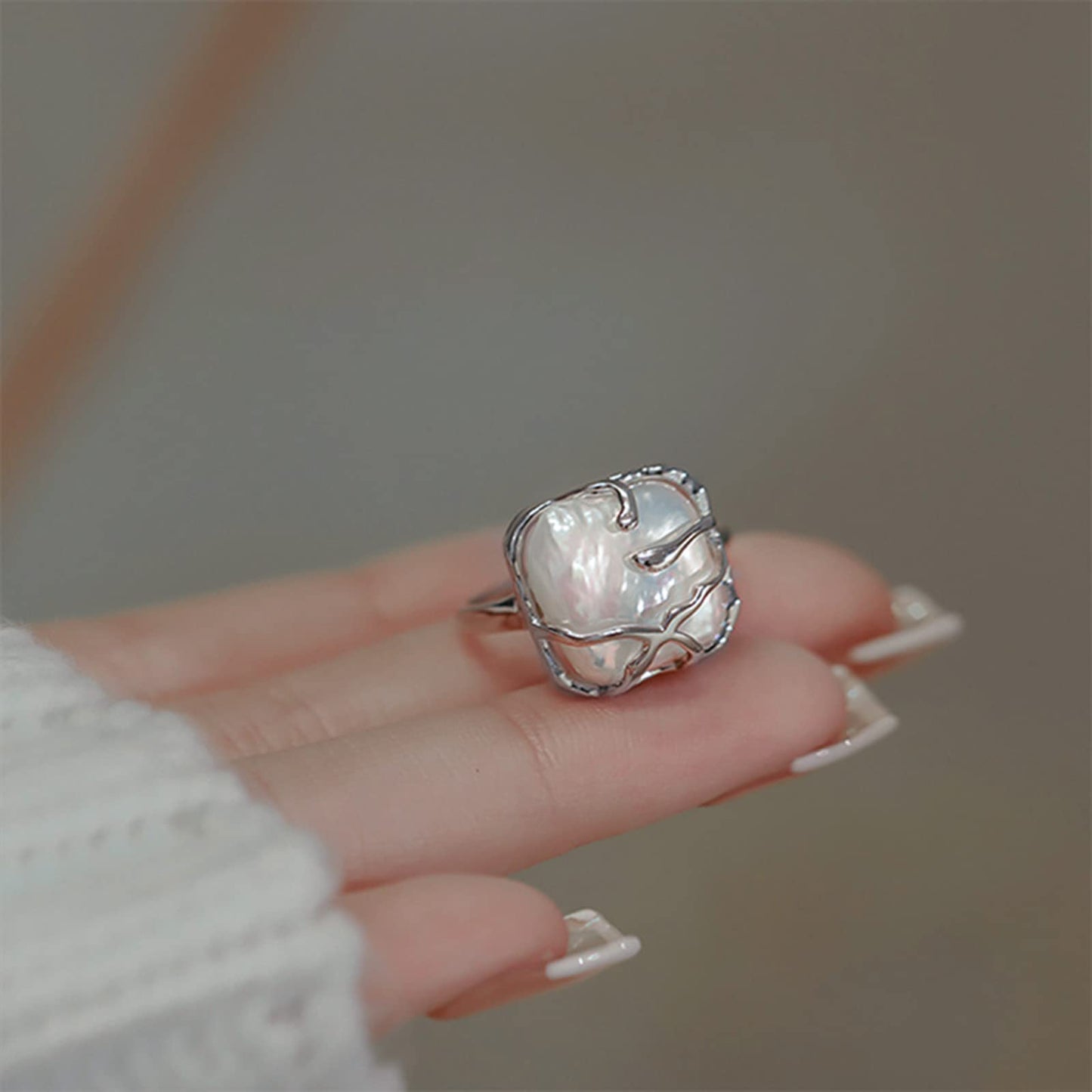 Irregular Pearl Ladies Silver Ring, Baroque Pearl Ring 925 Sterling Silver Ring, Fashion Statement Ring Suitable for Woman Daily Birthday Anniversary Valentine's Day Gift JZ-025